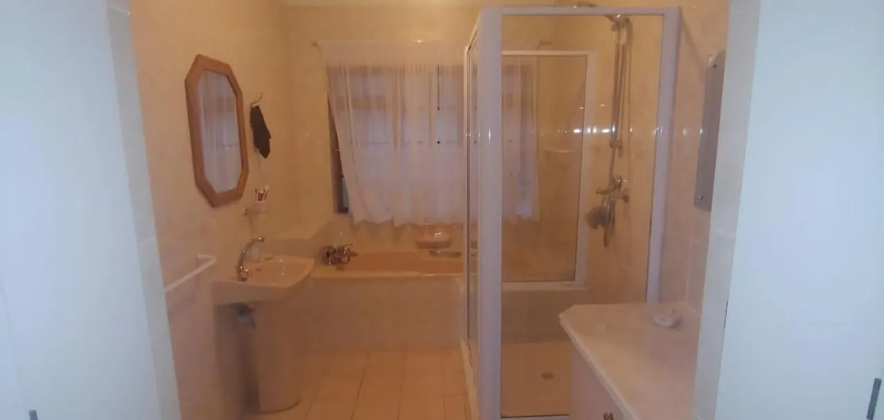 Guest house Zenith House Loevestein Self Catering Accomodation Cape Town