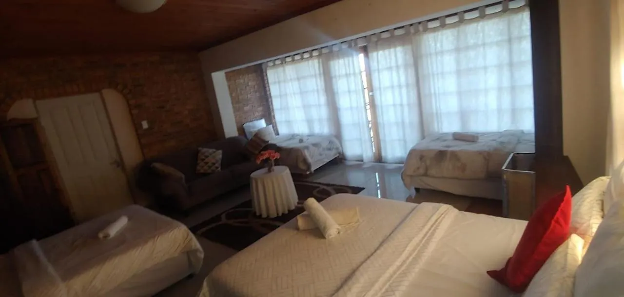 ** Guest house Zenith House Loevestein Self Catering Accomodation Cape Town South Africa